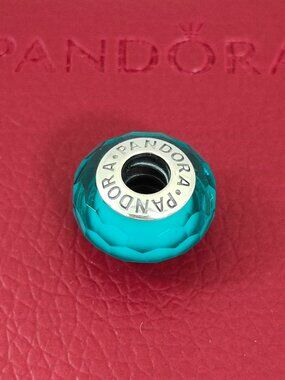Pandora Fascinating Teal Faceted Murano Glass Charm Bead with box